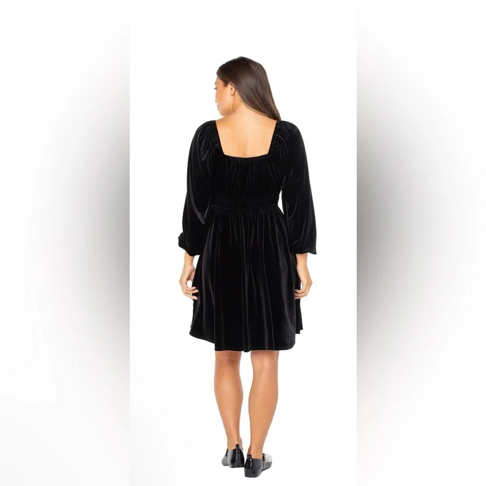 NWT Celebrity Pink Black Dress